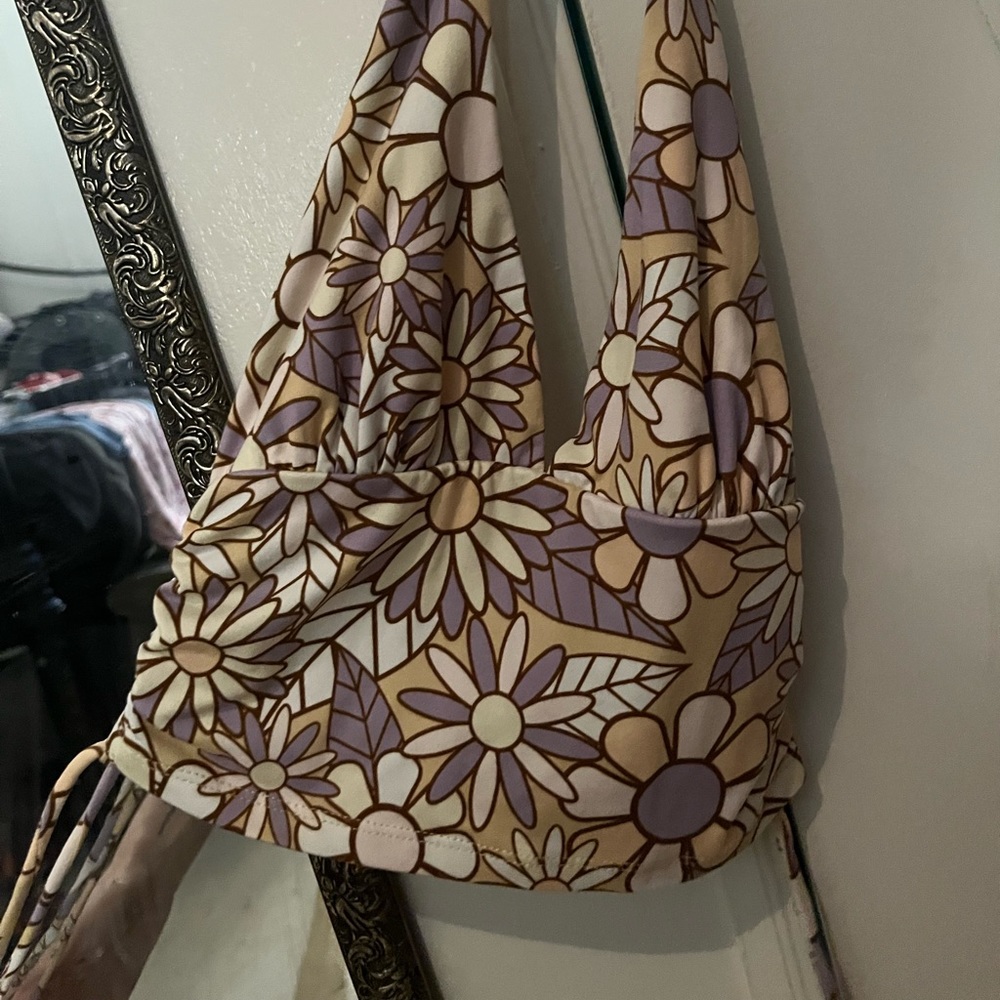 floral backless halter top. strings cinching both sides.